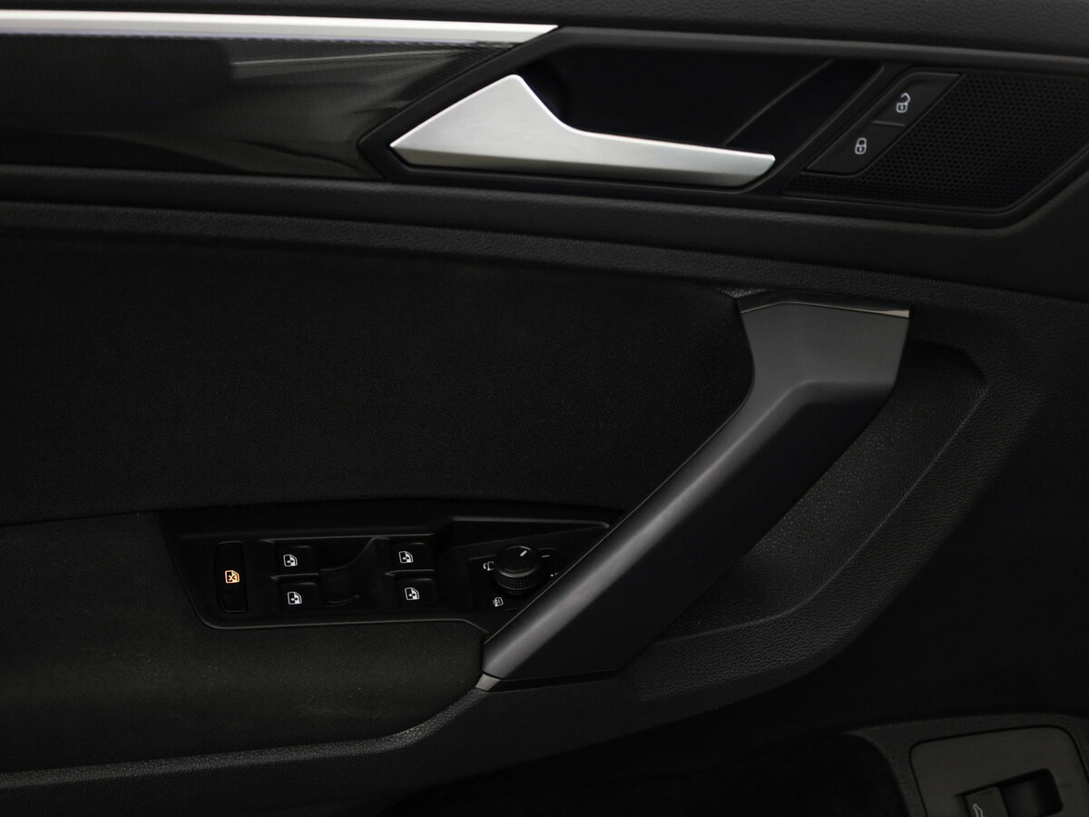 Volkswagen Tiguan б/у, 2019, Роботизированная. Фото: #22