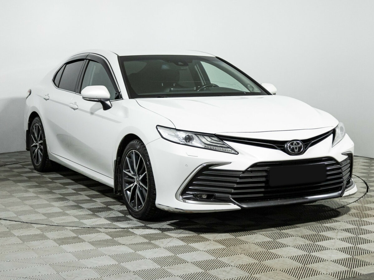 Toyota Camry б/у, 2021, Автоматическая. Фото: #2