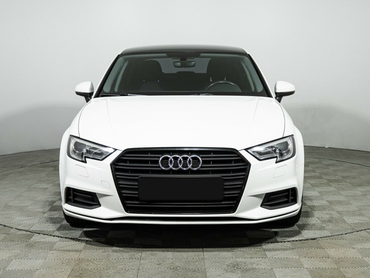 Audi A3 б/у, 2018, Роботизированная. Фото: #1