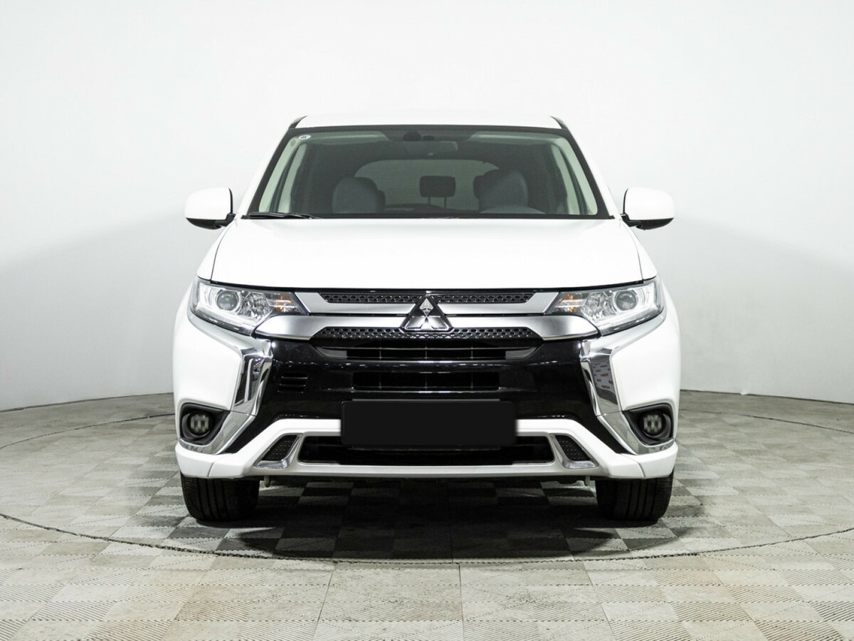 Mitsubishi Outlander б/у, 2022, Вариатор. Фото: #1