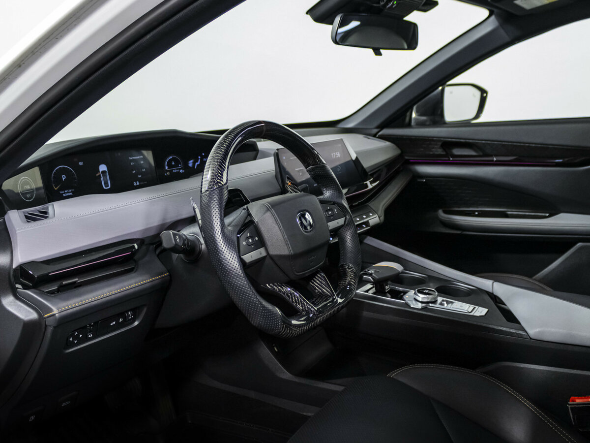 Changan UNI-V б/у, 2023, Роботизированная. Фото: #9