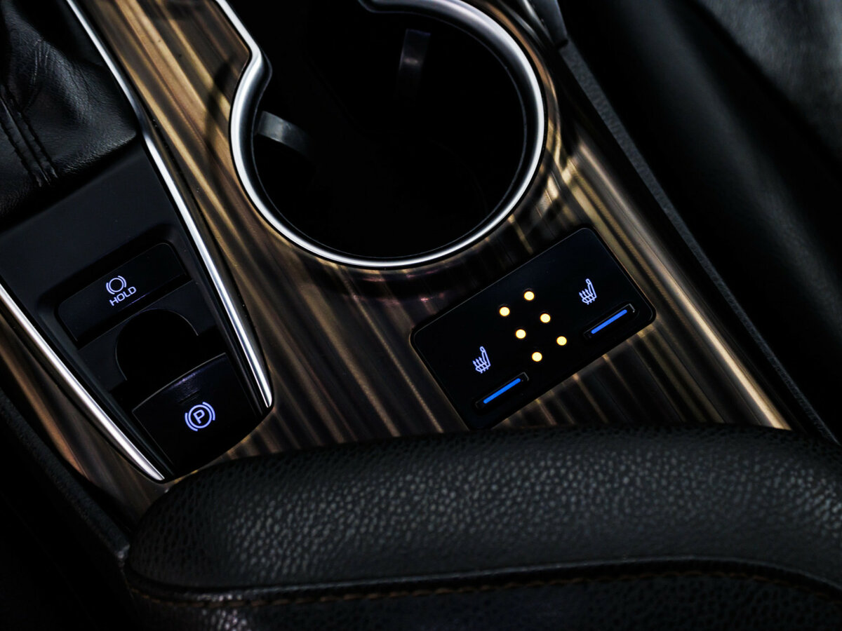 Toyota Camry б/у, 2019, Автоматическая. Фото: #19