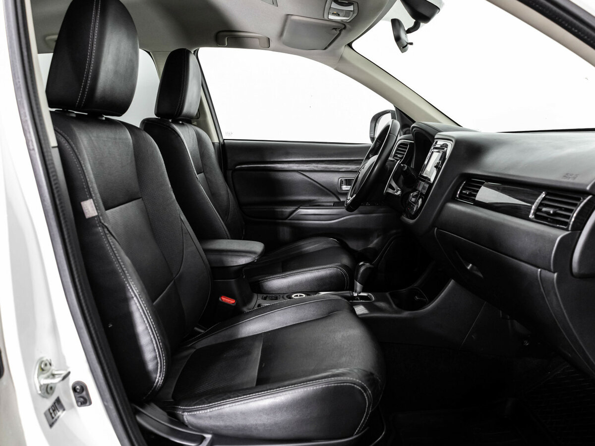 Митсубиши Оутлэндер б/у, 2016, Вариатор. Фото: #14