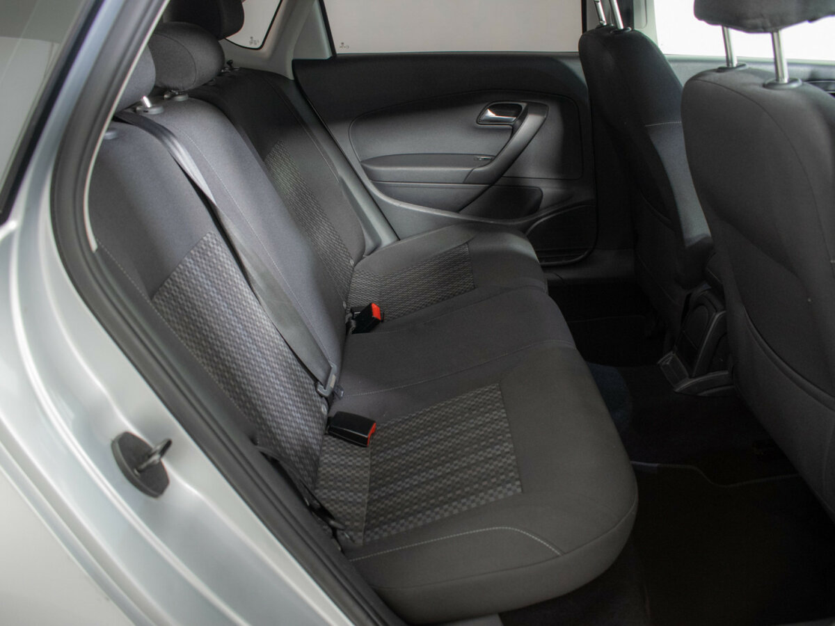 Volkswagen Polo б/у, 2016, Автоматическая. Фото: #9