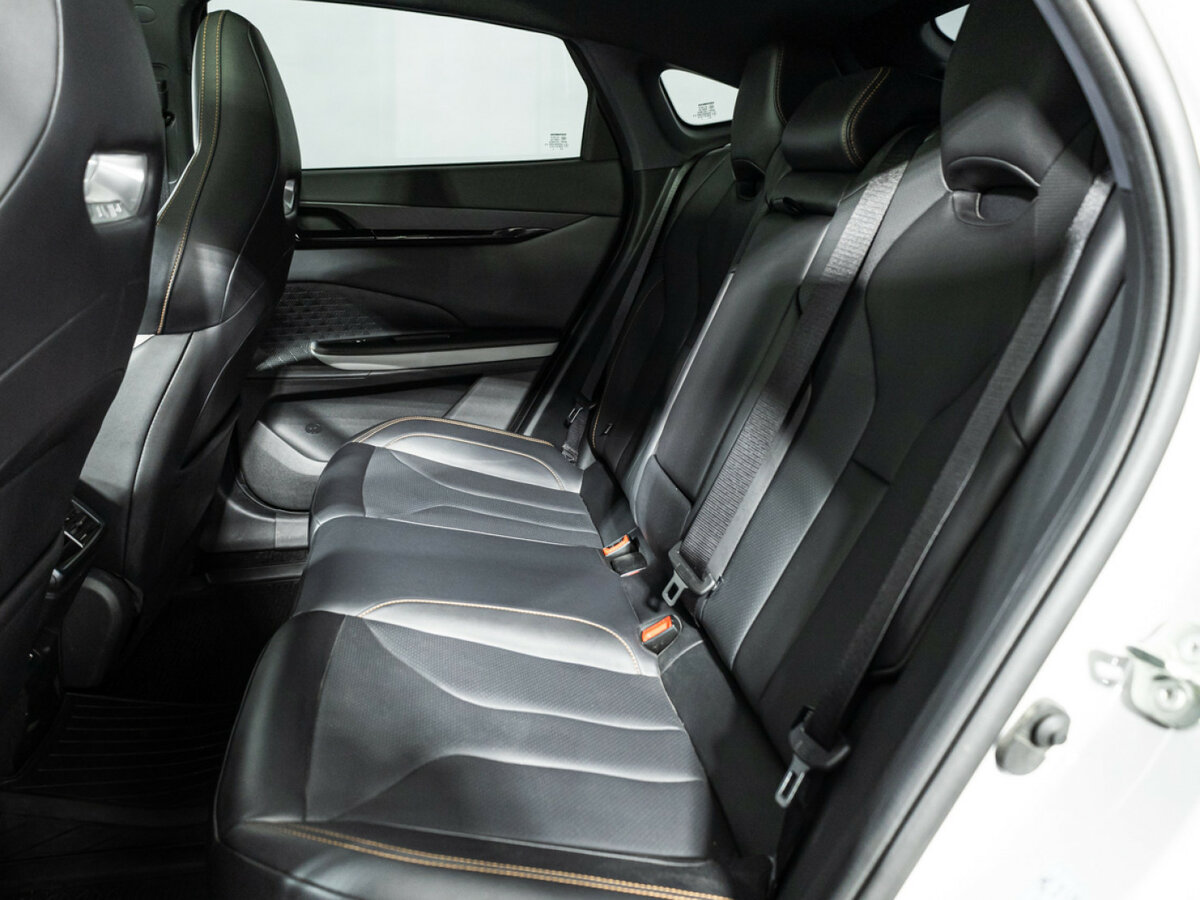 Changan UNI-V б/у, 2024, Роботизированная. Фото: #9