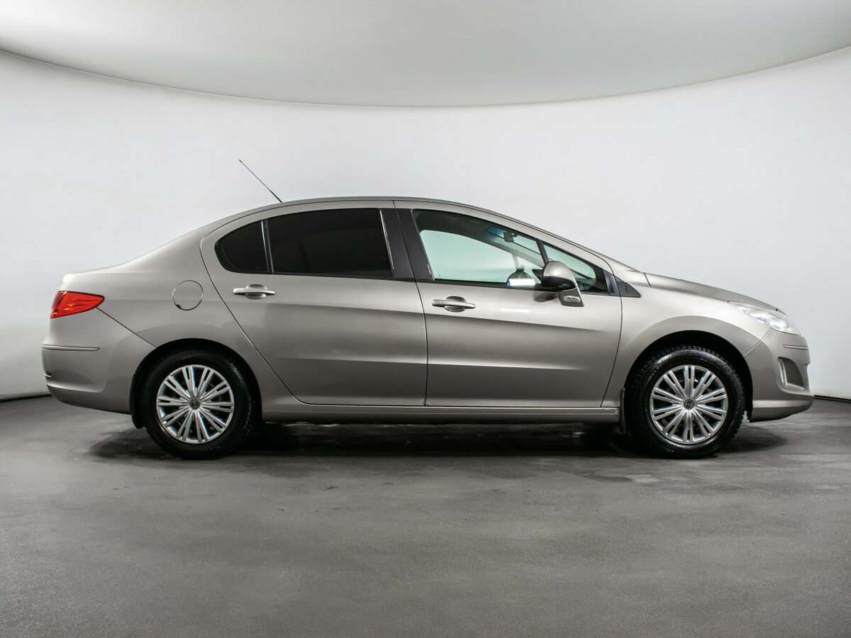 Peugeot 408 б/у, 2013, Механическая. Фото: #3