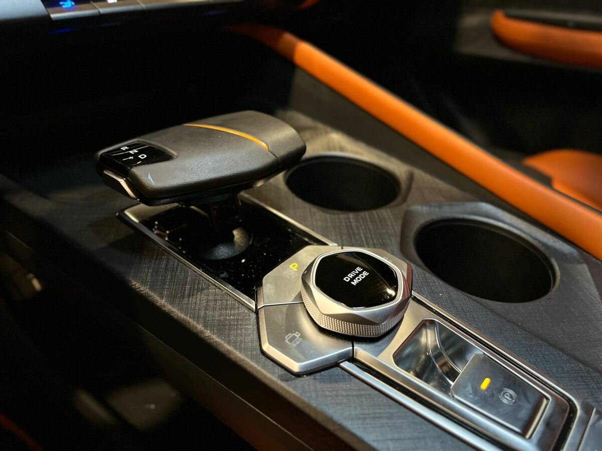 Changan UNI-V б/у, 2023, Роботизированная. Фото: #27