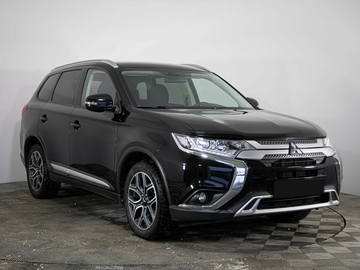 Mitsubishi Outlander б/у, 2019, Вариатор. Фото: #2