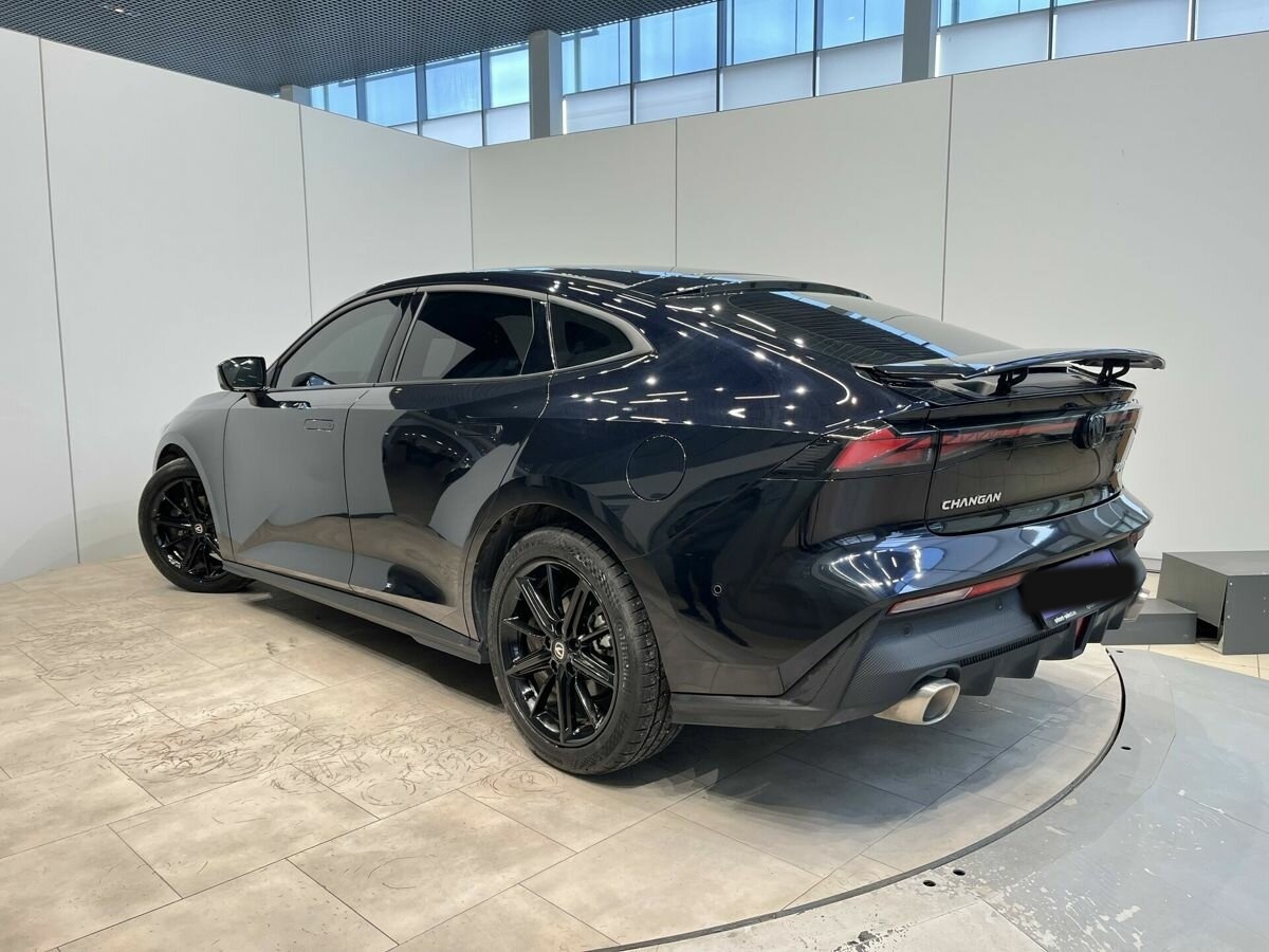 Changan UNI-V б/у, 2024, Роботизированная. Фото: #4