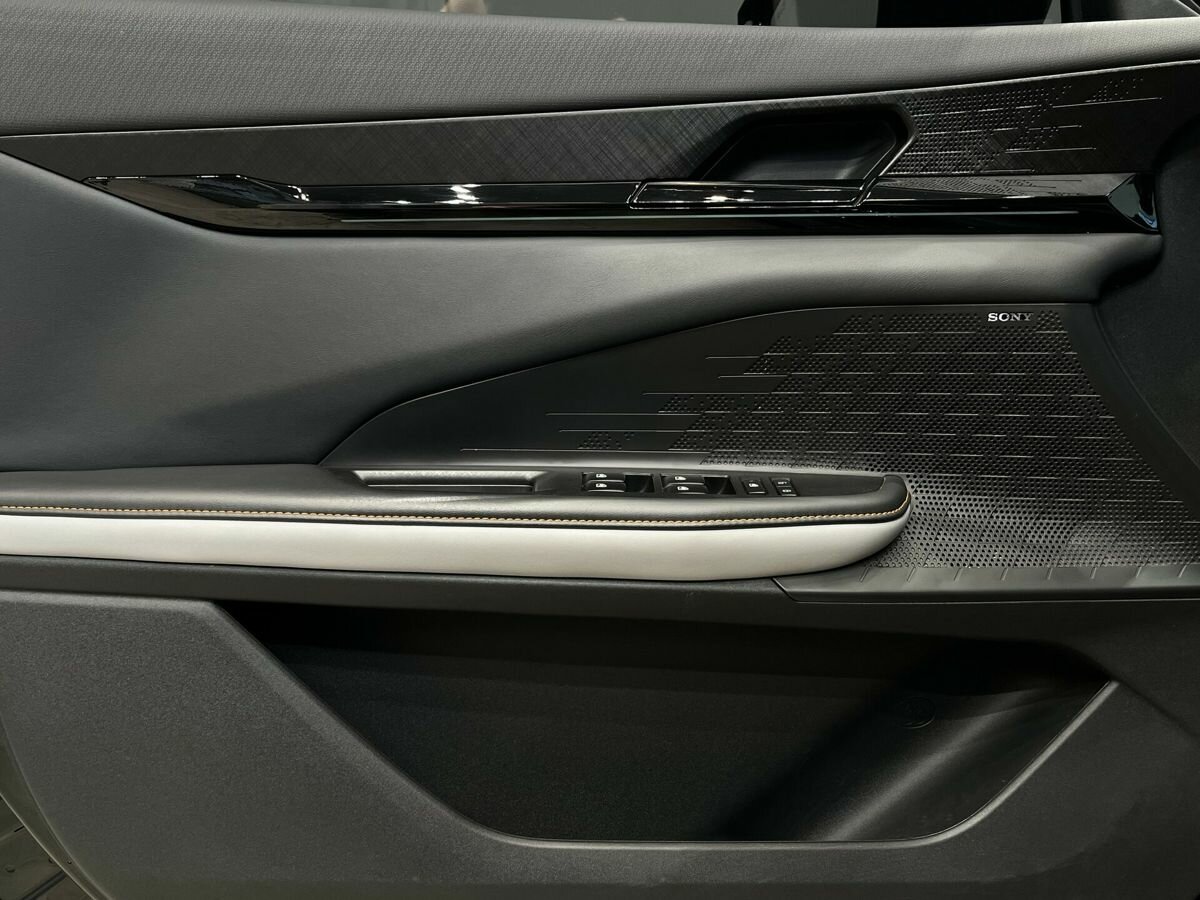 Changan UNI-V б/у, 2024, Роботизированная. Фото: #15