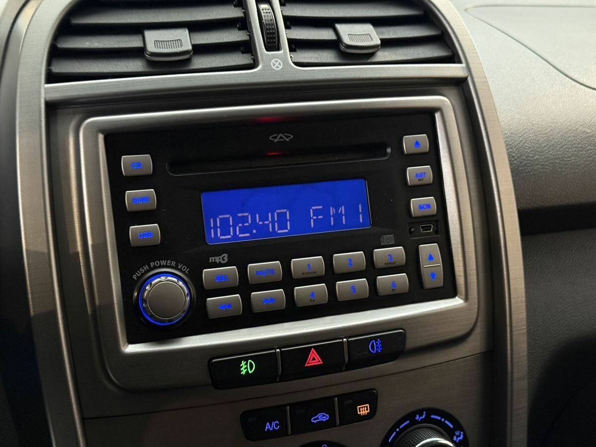 Chery Tiggo (T11) б/у, 2015, Роботизированная. Фото: #11