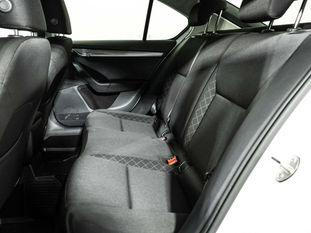 Skoda Octavia б/у, 2018, Механическая. Фото: #7