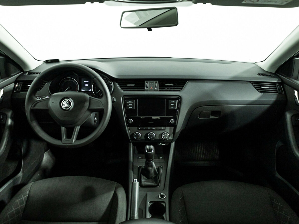 Skoda Octavia б/у, 2018, Механическая. Фото: #10