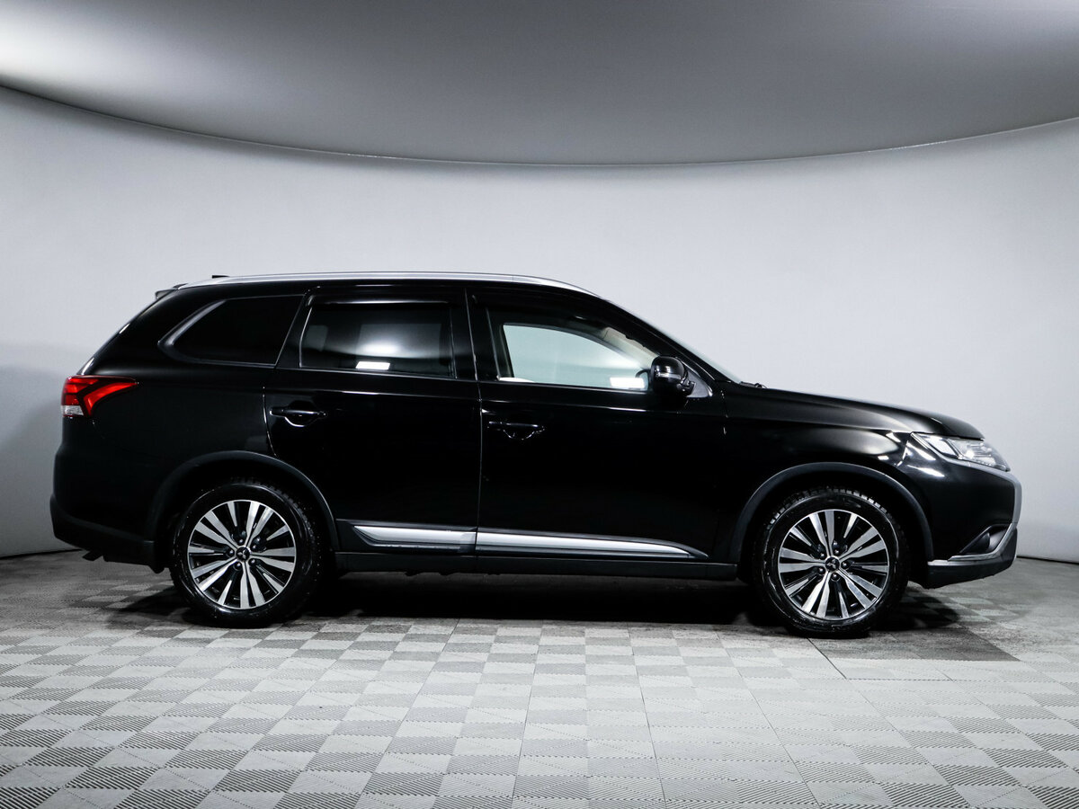 Mitsubishi Outlander б/у, 2019, Вариатор. Фото: #3