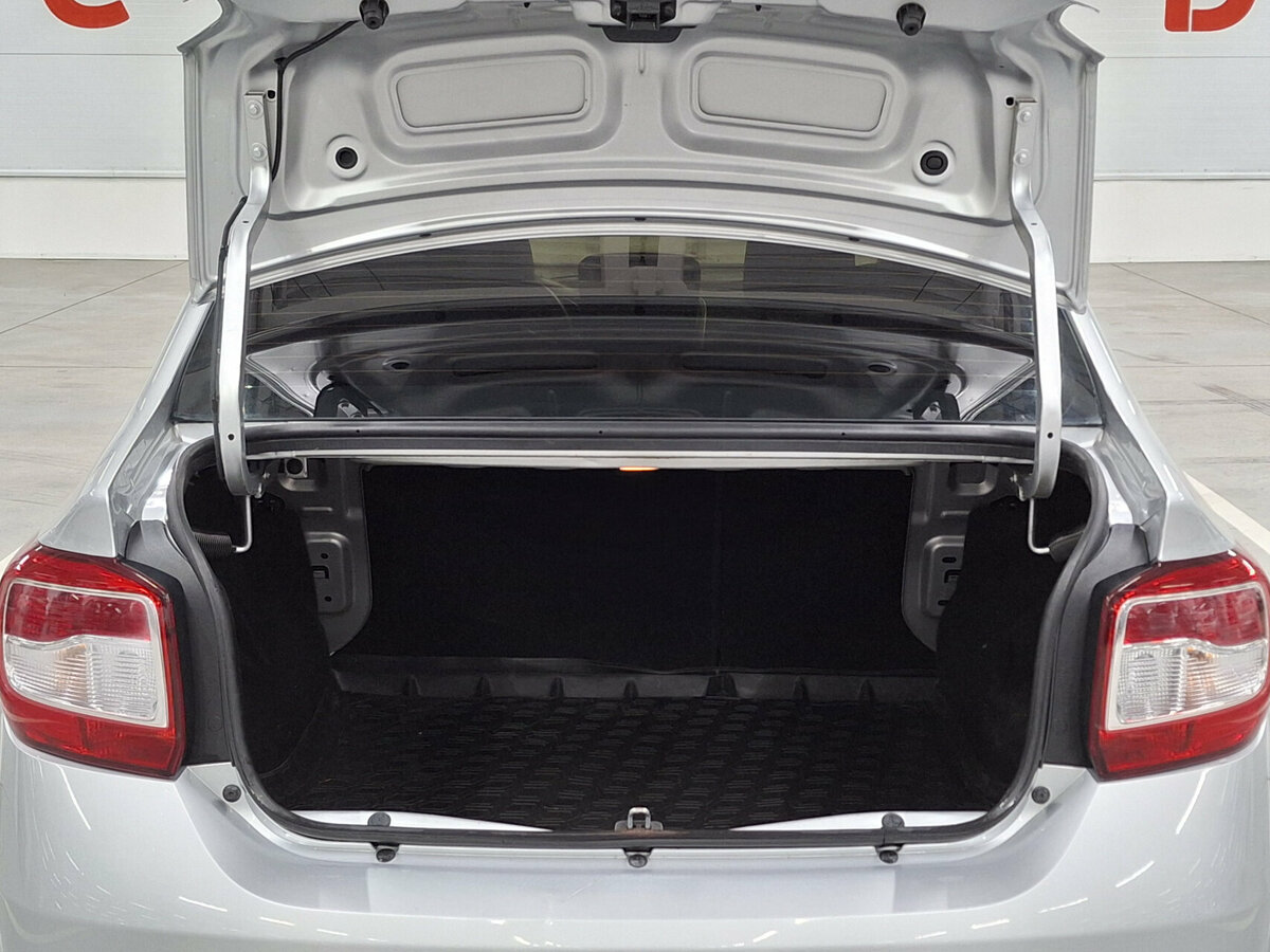 Рено Логан б/у, 2020, Автоматическая. Фото: #9