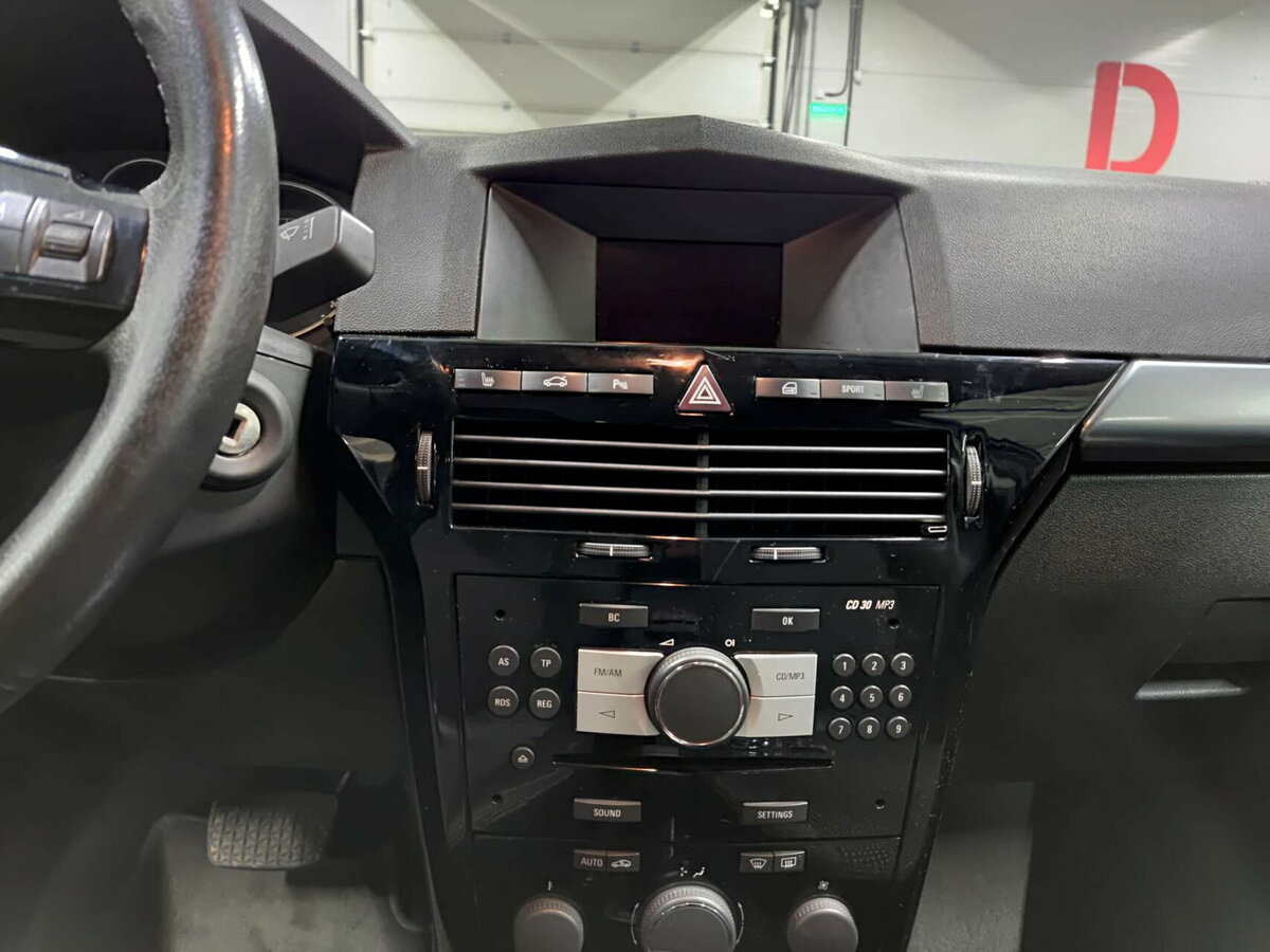 Опель Астра б/у, 2012, Автоматическая. Фото: #14