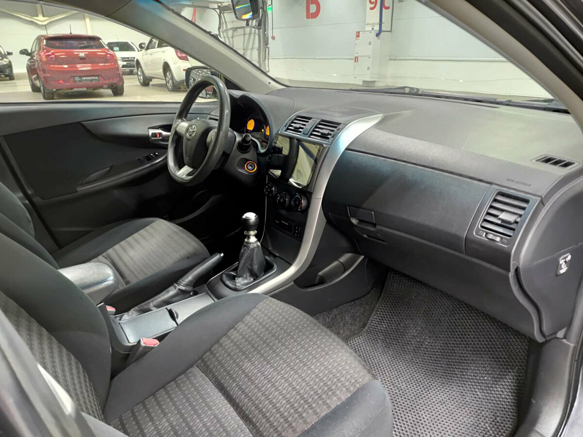 Тойота Королла б/у, 2012, Механическая. Фото: #10