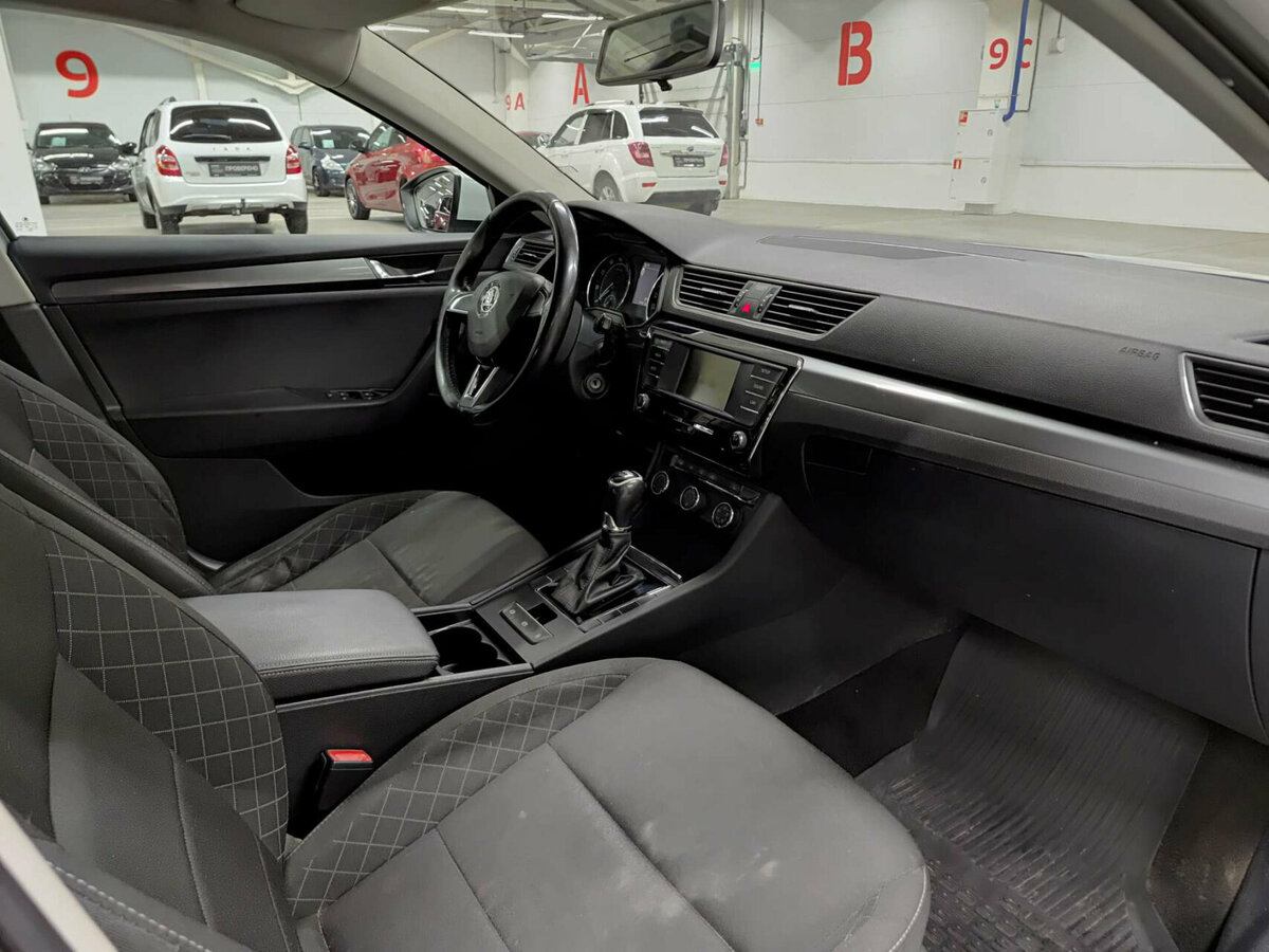 Шкода Суперб б/у, 2016, Роботизированная. Фото: #10