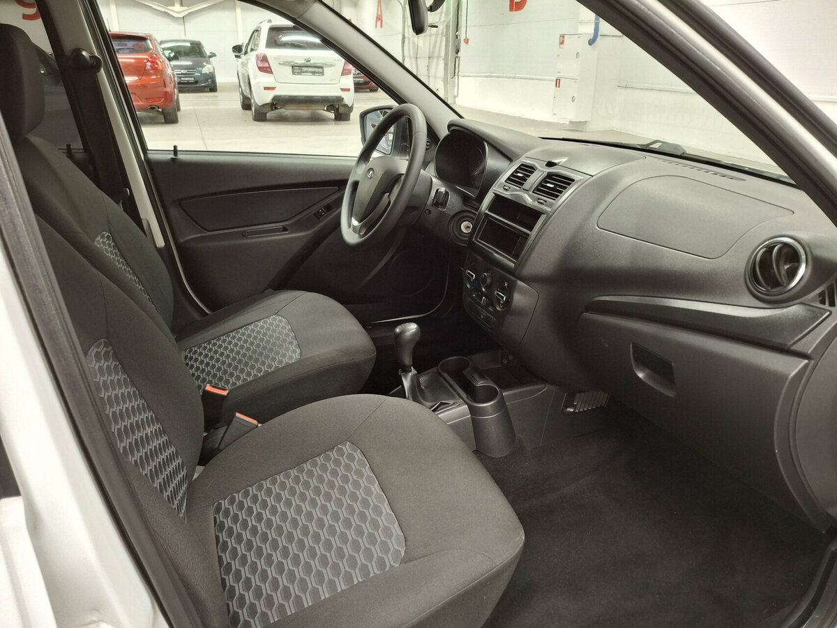 Lada (ВАЗ) Granta б/у, 2020, Механическая. Фото: #10